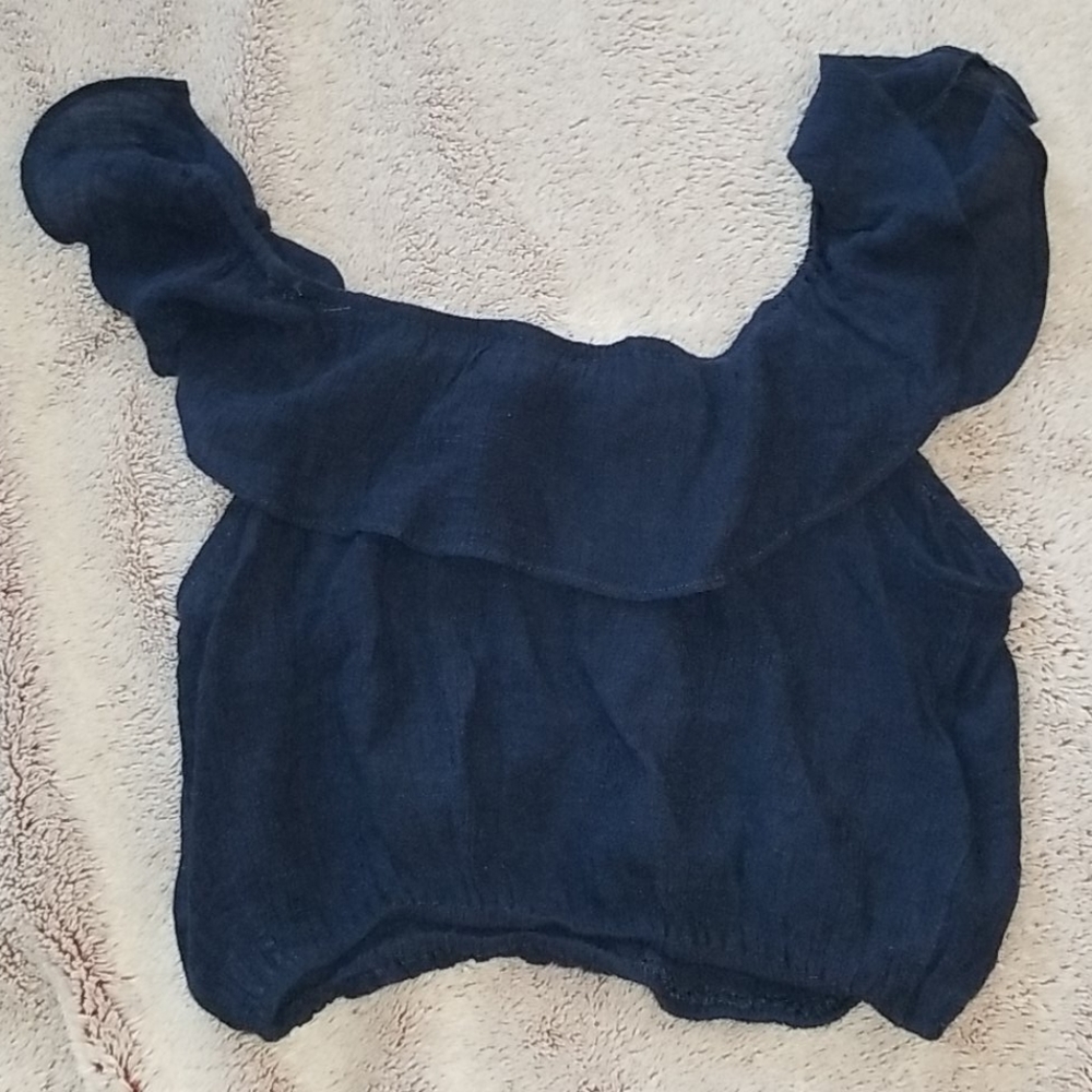 Ruffle crop - Picture 3 of 3
